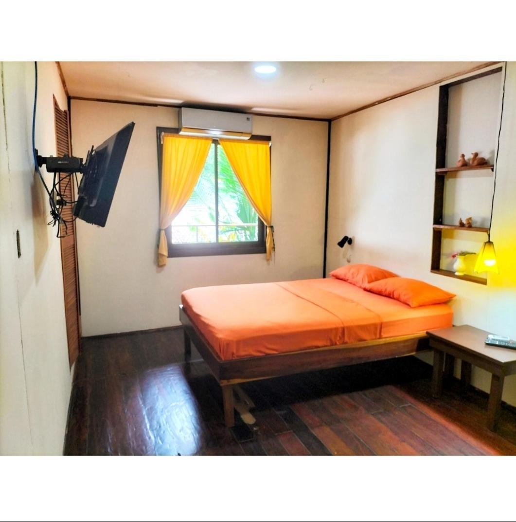 Cabinas Coconut Grove Puerto Viejo de Talamanca المظهر الخارجي الصورة